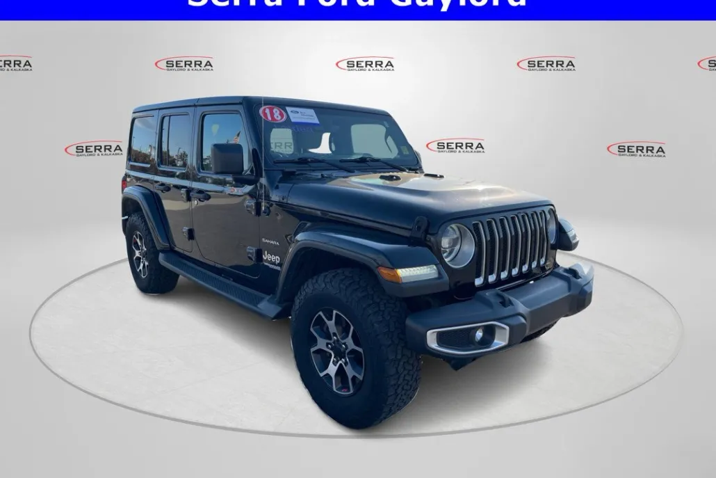2018 Jeep Wrangler Unlimited Sahara photo 1