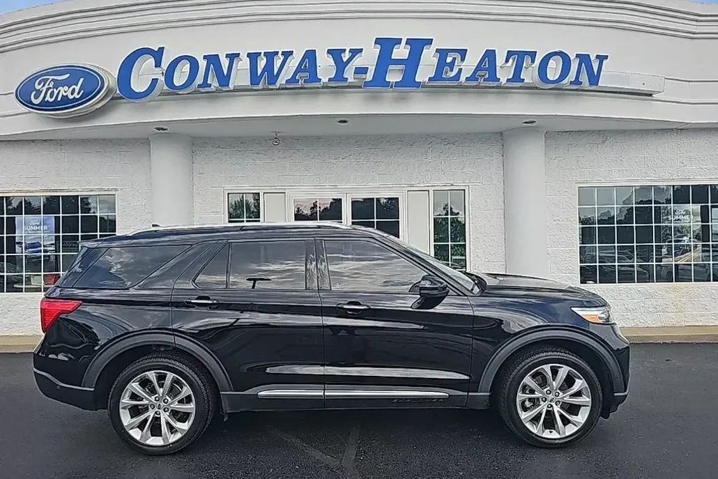 2022 Ford Explorer Platinum photo 1