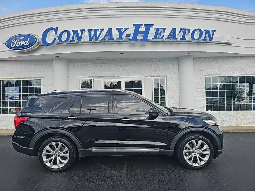2022 Ford Explorer Platinum photo 1