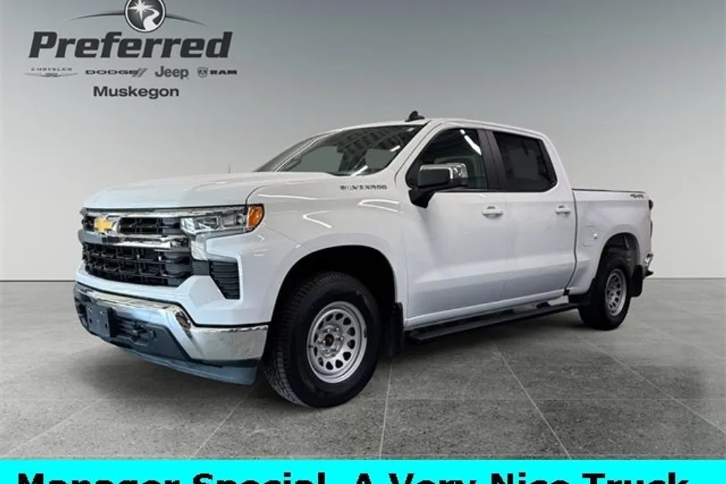 2022 Chevrolet Silverado 1500 LT photo 1