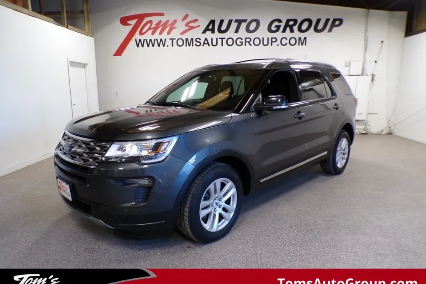 2018 Ford Explorer XLT photo 1