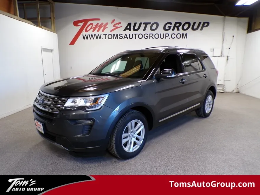 2018 Ford Explorer XLT photo 1
