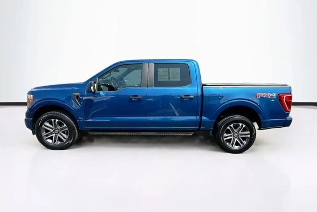 2022 Ford F-150 XL photo 1