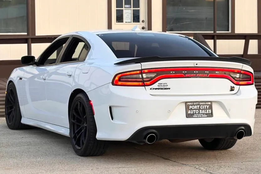 2020 Dodge Charger Scat Pack photo 1