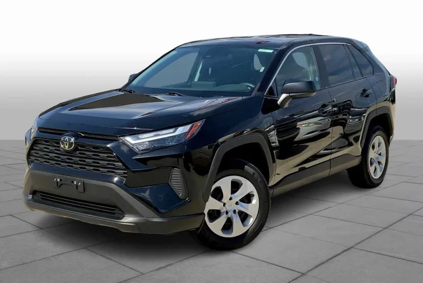 2024 Toyota RAV4 LE photo 1