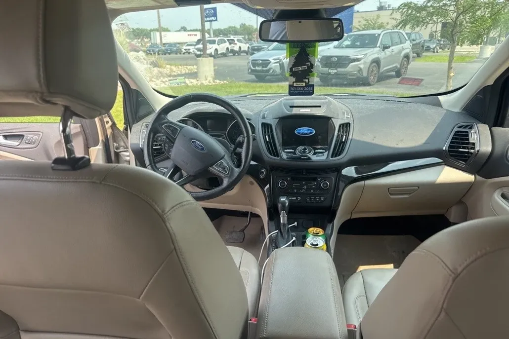 2017 Ford Escape Titanium photo 1
