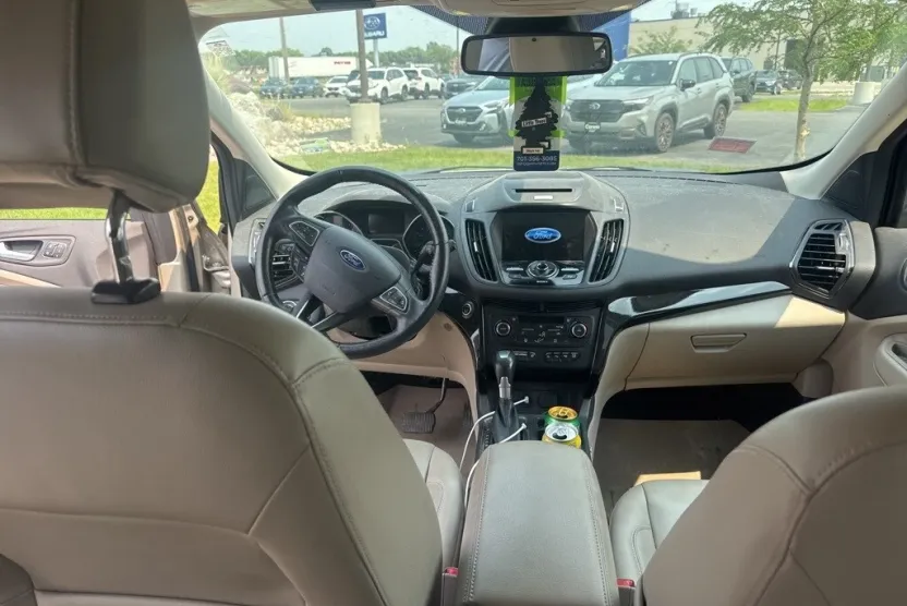 2017 Ford Escape Titanium photo 1