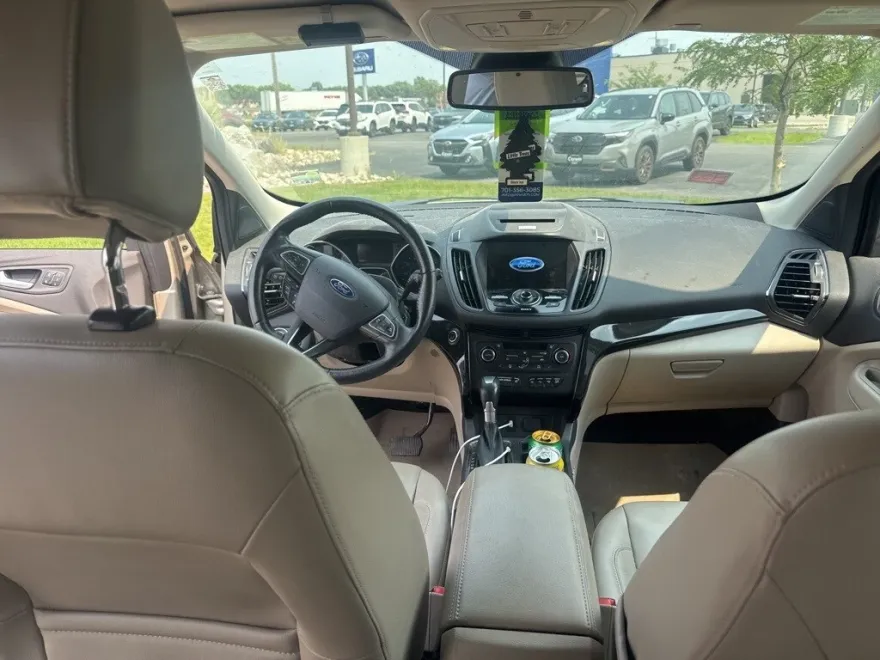 2017 Ford Escape Titanium photo 1