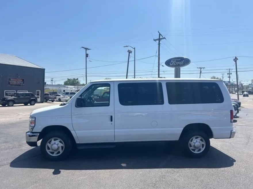 2014 Ford E-350 photo 1