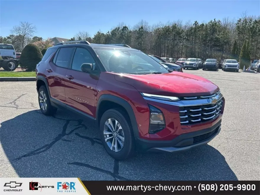 2025 Chevrolet Equinox LT photo 1