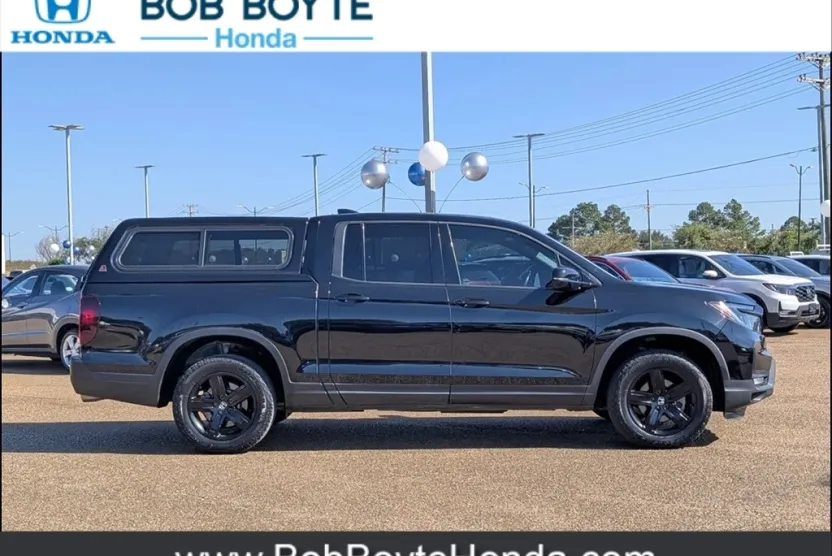 2022 Honda Ridgeline Black Edition photo 1