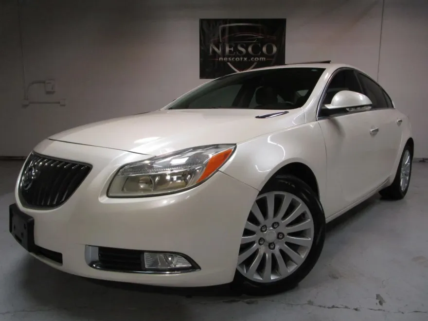 2012 Buick Regal Premium photo 1
