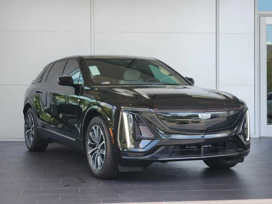 2025 Cadillac Lyriq Sport photo 1