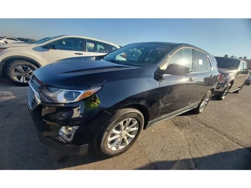 2020 Chevrolet Equinox LT photo 1