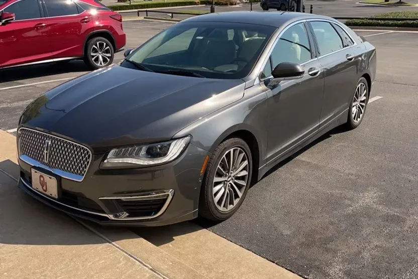 2018 Lincoln MKZ Select photo 1