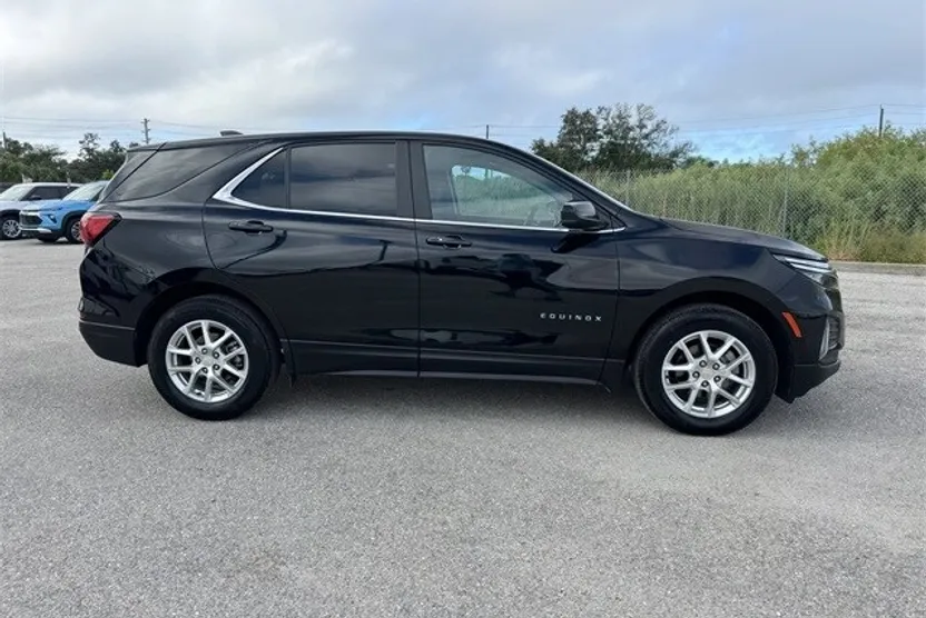 2024 Chevrolet Equinox photo 1