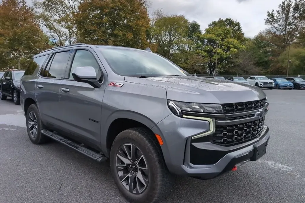 2021 Chevrolet Tahoe Z71 photo 1