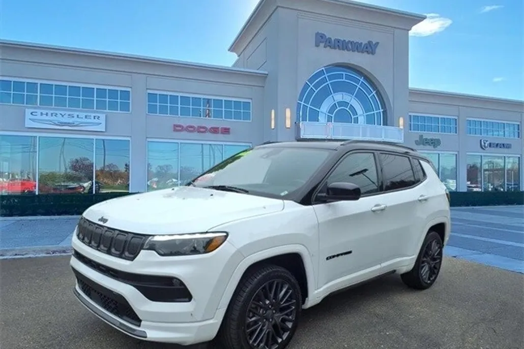 2022 Jeep Compass High Altitude photo 1