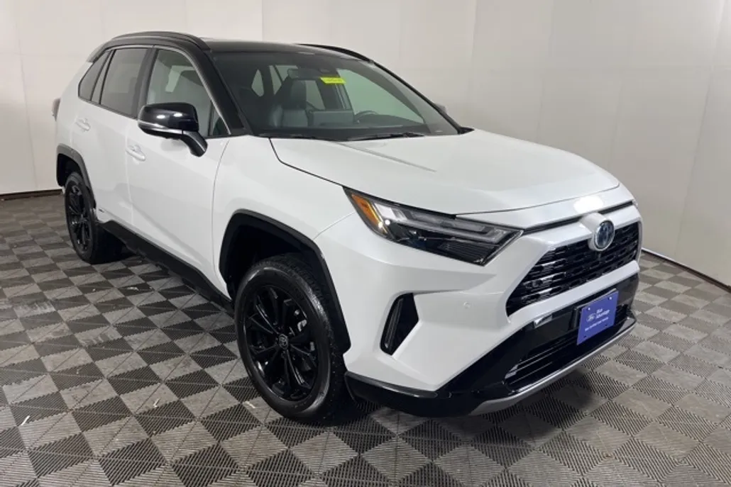 2024 Toyota RAV4 Hybrid XSE photo 1