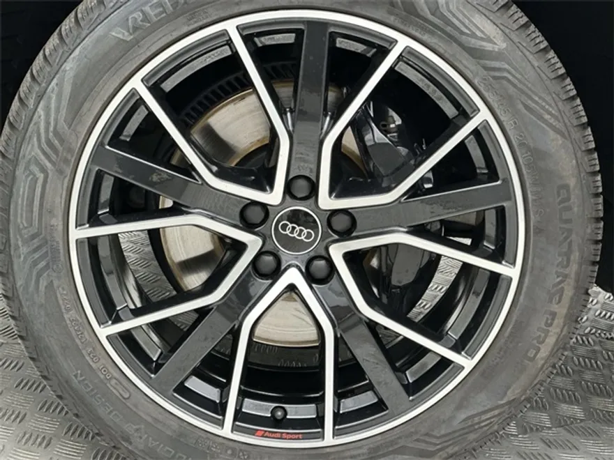 2023 Audi SQ5 Premium Plus photo 1