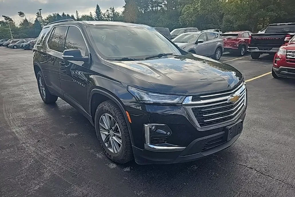 2023 Chevrolet Traverse Cloth photo 1