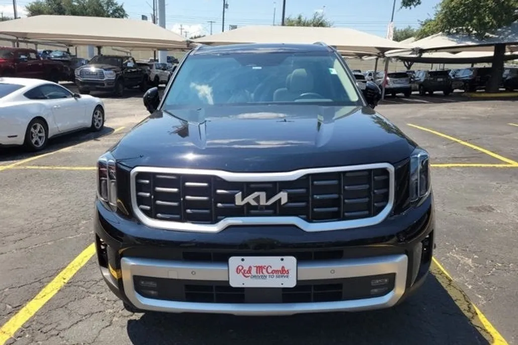 2024 Kia Telluride SX photo 1