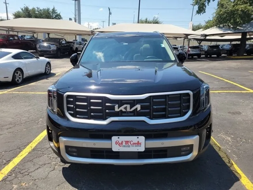 2024 Kia Telluride SX photo 1