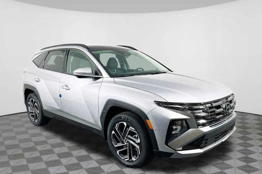 2025 Hyundai Tucson Hybrid Limited photo 1