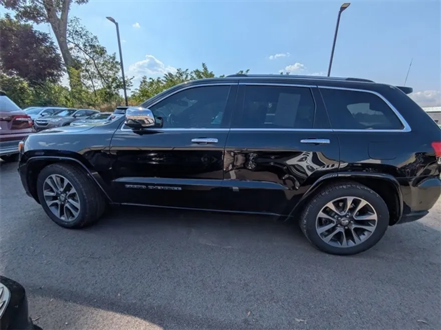 2018 Jeep Grand Cherokee Overland photo 1