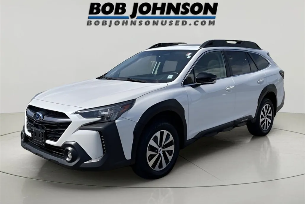 2024 Subaru Outback Premium photo 1