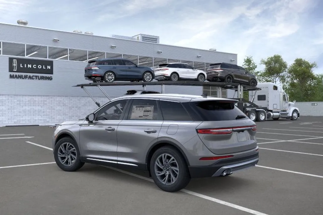 2025 Lincoln Corsair Premiere photo 1