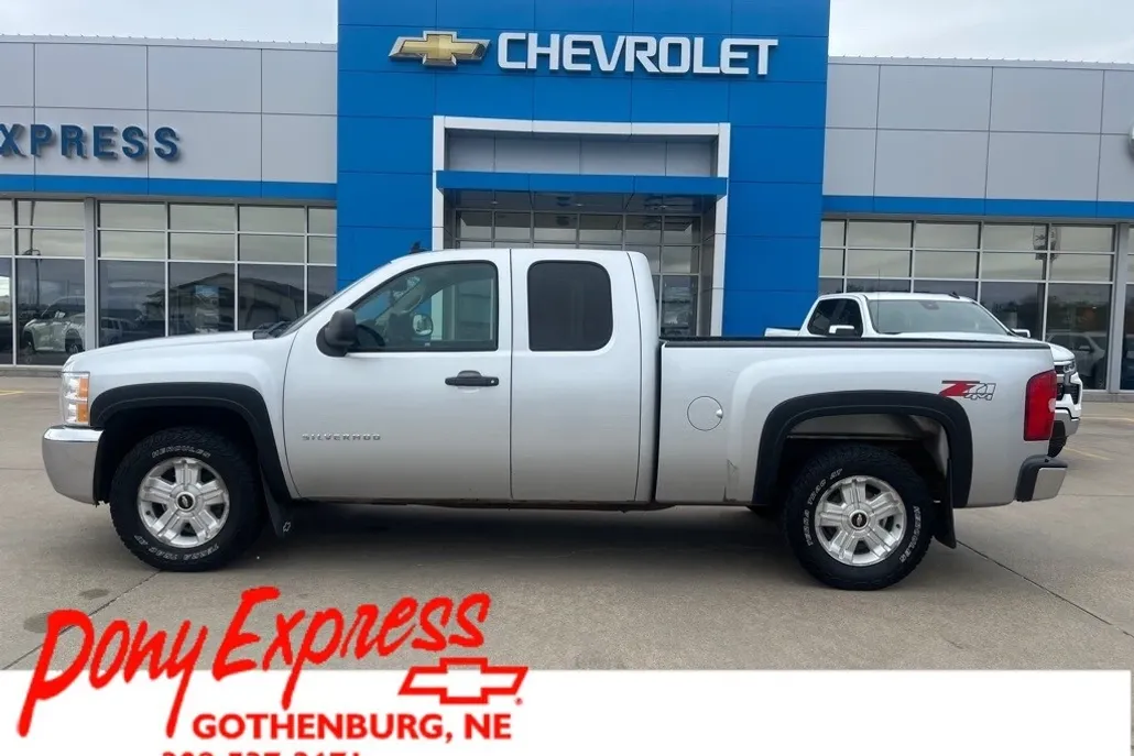 2012 Chevrolet Silverado 1500 LT photo 1