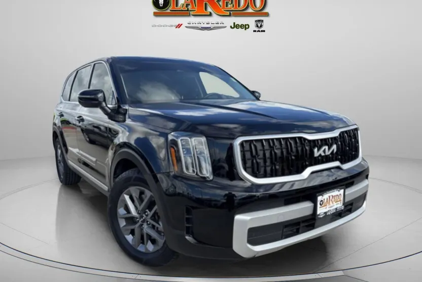 2024 Kia Telluride LX photo 1