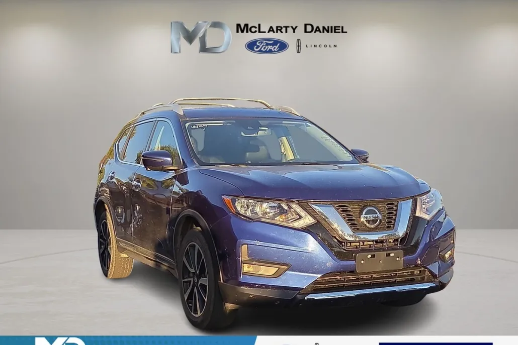 2020 Nissan Rogue SL photo 1