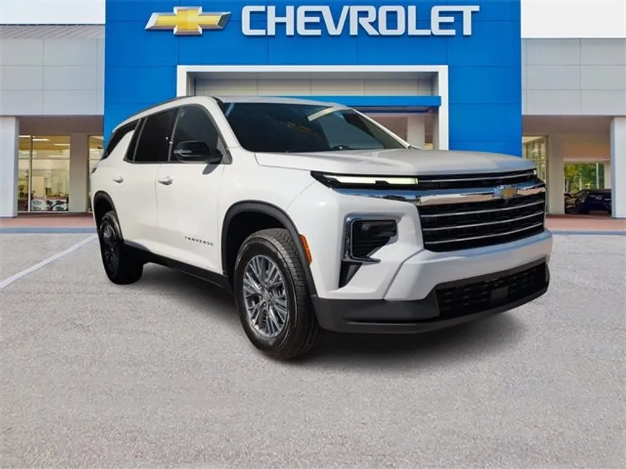 2026 Chevrolet Traverse photo 1