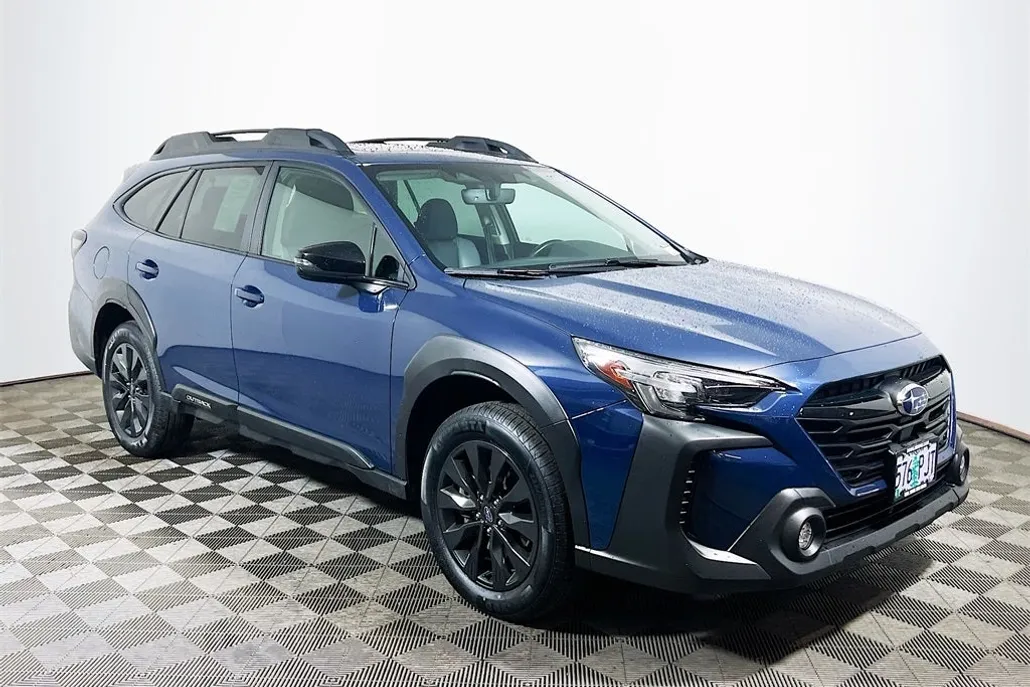 2023 Subaru Outback Onyx Edition photo 1