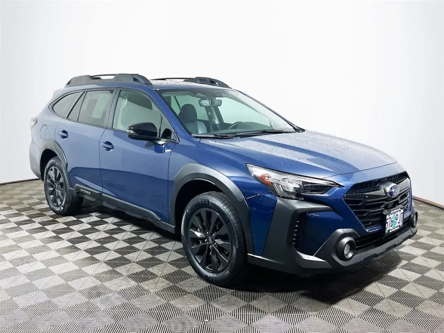 2023 Subaru Outback Onyx Edition photo 1