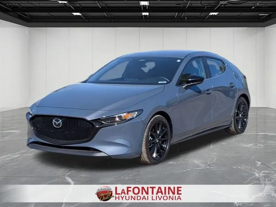 2025 Mazda Mazda3 Hatchback 2.5 s Carbon photo 1