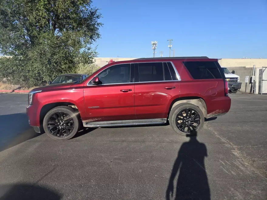 2020 Gmc Yukon SLT photo 1