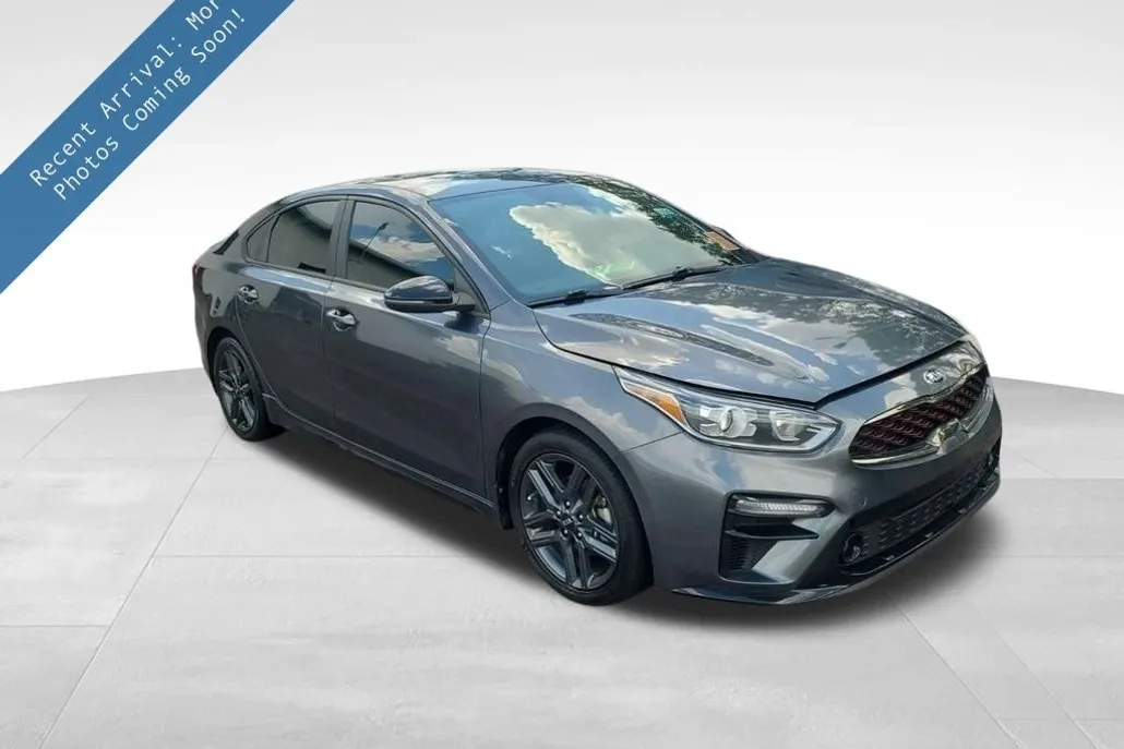 2021 Kia Forte GT-Line photo 1