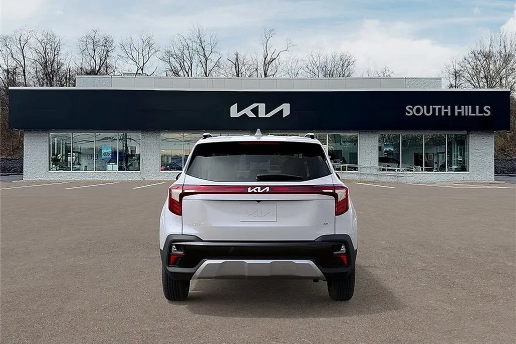 2026 Kia Seltos EX photo 1