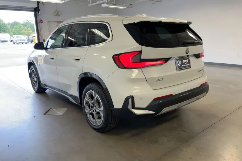 2025 Bmw X1 XDrive28i photo 1