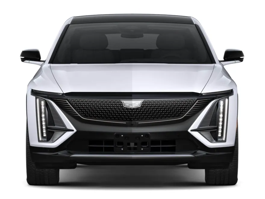 2026 Cadillac Lyriq Sport photo 2