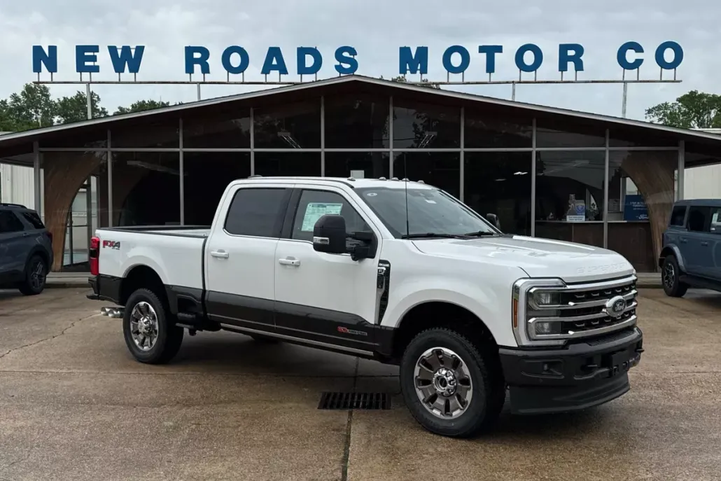 2025 Ford F-250 photo 1