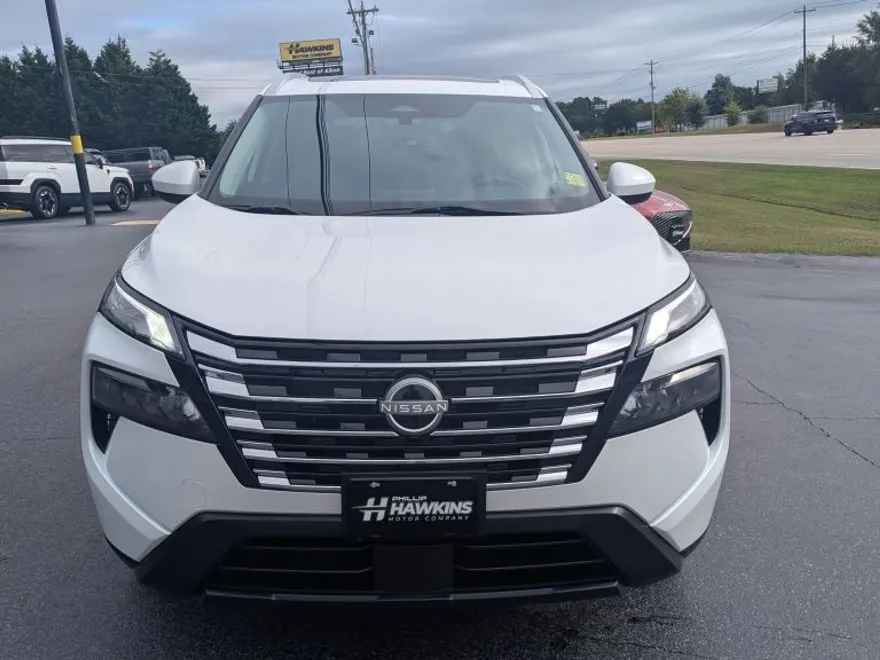 2024 Nissan Rogue SV photo 1
