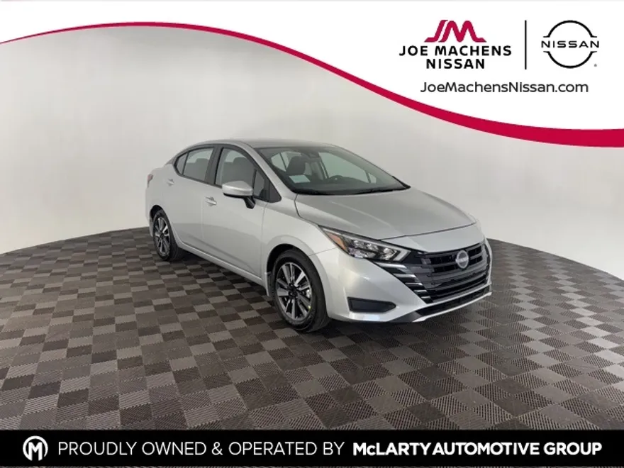 2025 Nissan Versa 1.6 SV photo 1