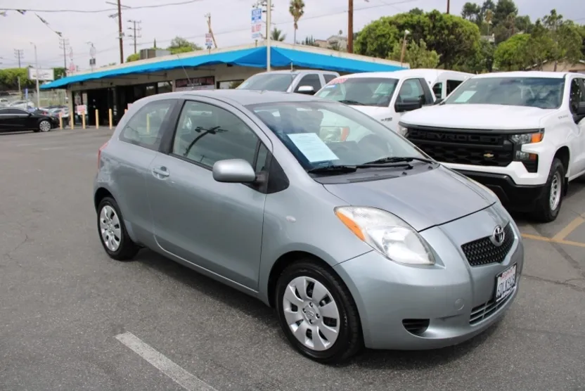 2008 Toyota Yaris photo 1
