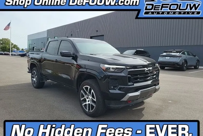 2024 Chevrolet Colorado Z71 photo 1