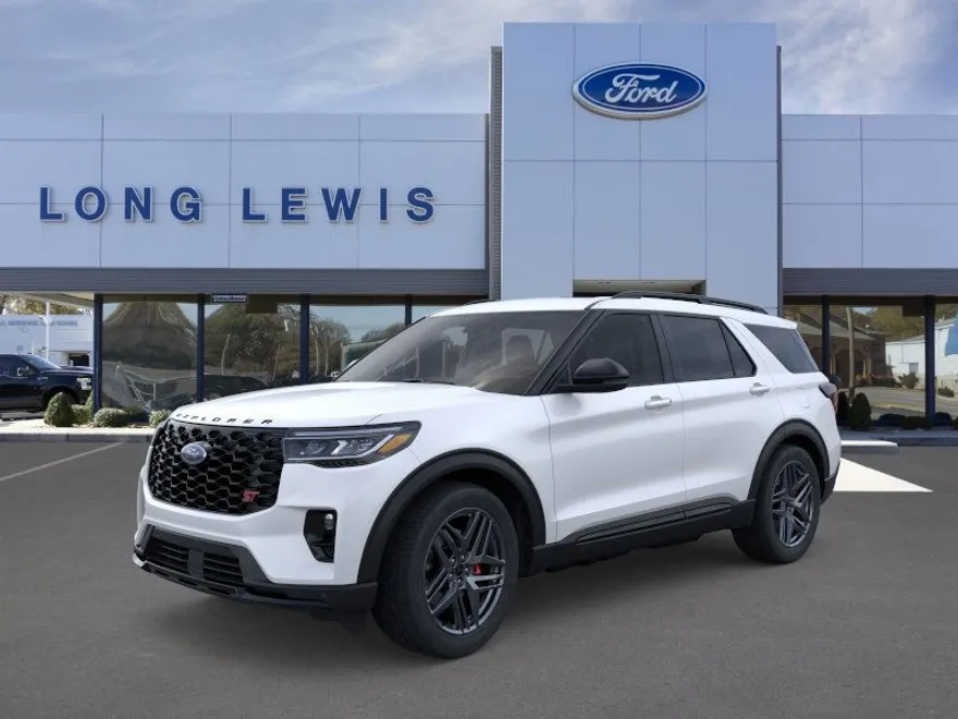 2025 Ford Explorer ST photo 1