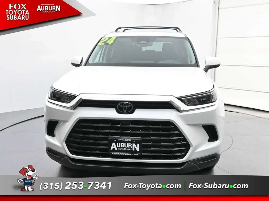 2024 Toyota Grand Highlander XLE photo 1